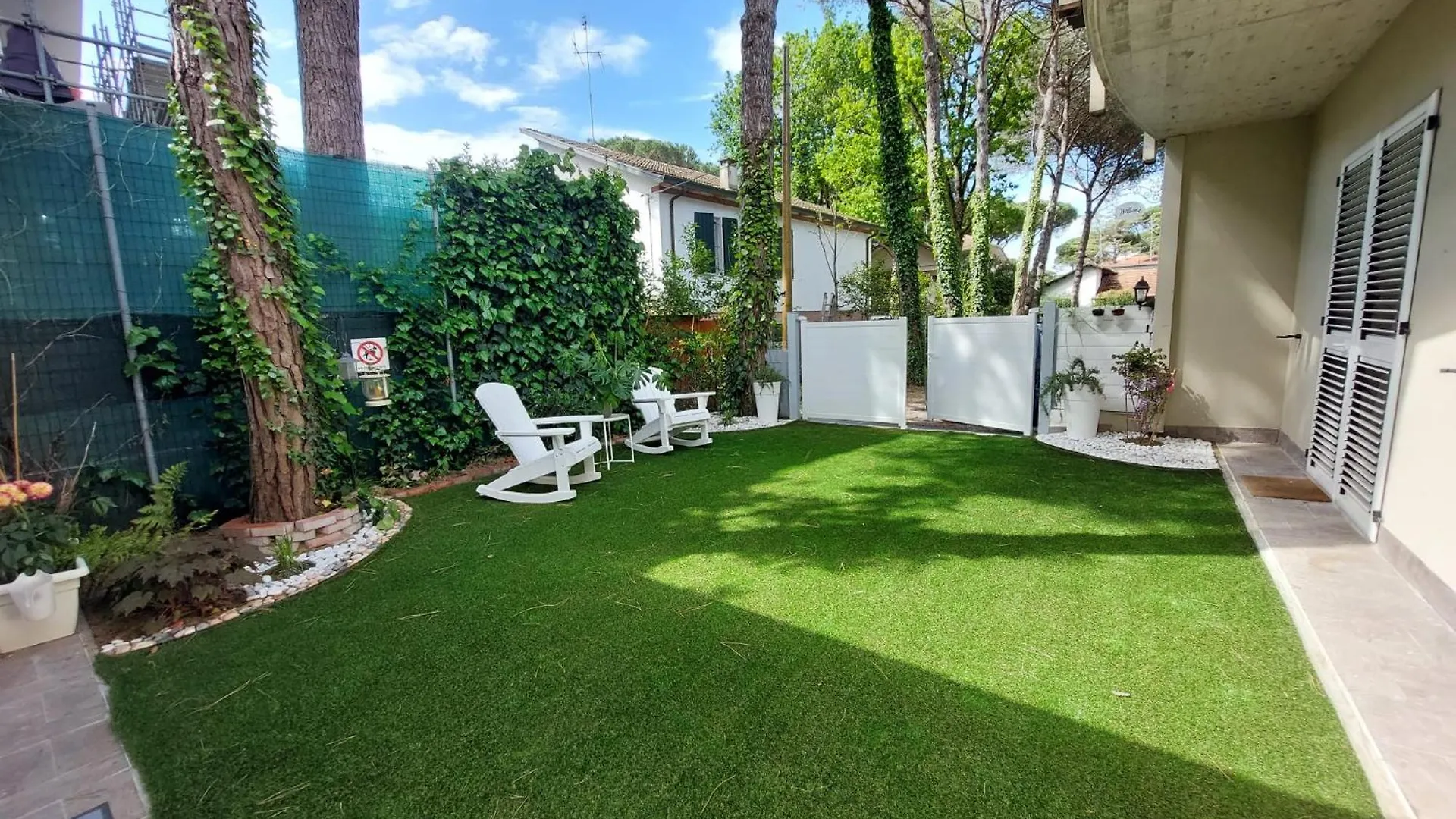 Leopardi Apartment Milano Marittima 0*,  Italy